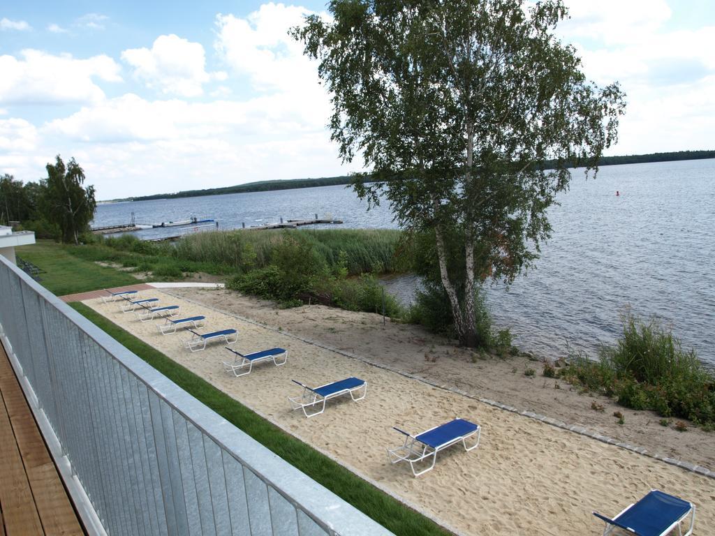 Strandhotel Senftenberger See Oda fotoğraf