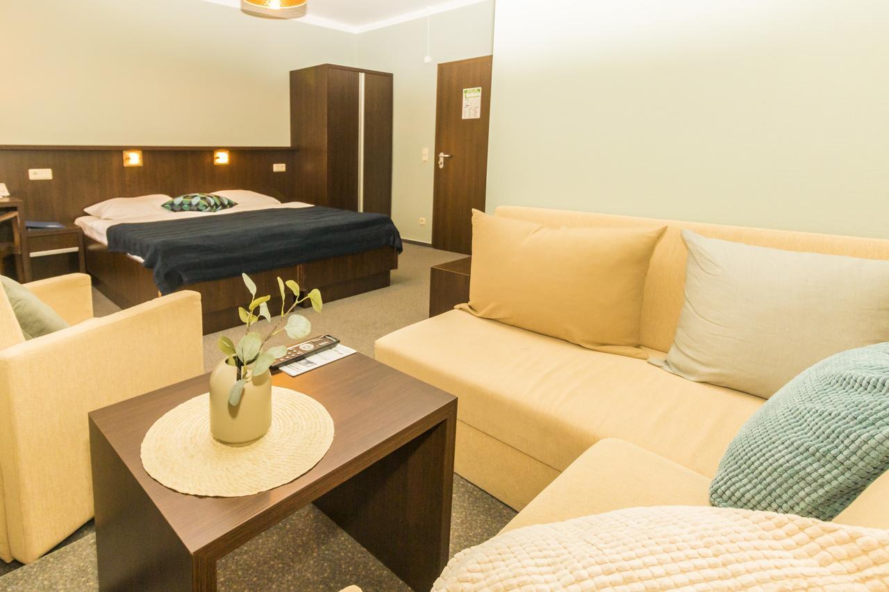 Strandhotel Senftenberger See Dış mekan fotoğraf