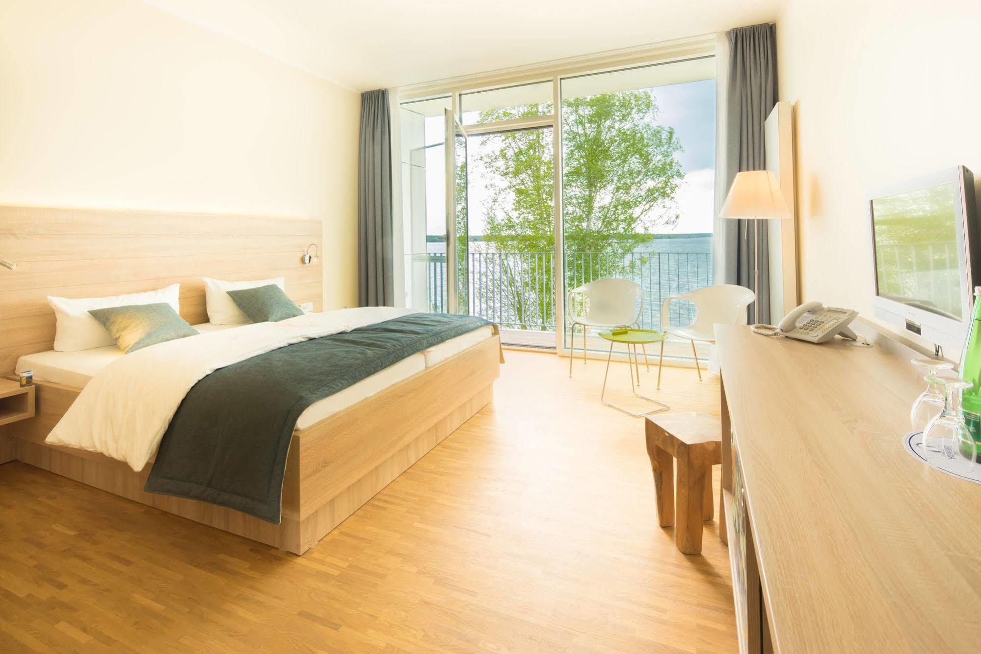 Strandhotel Senftenberger See Dış mekan fotoğraf