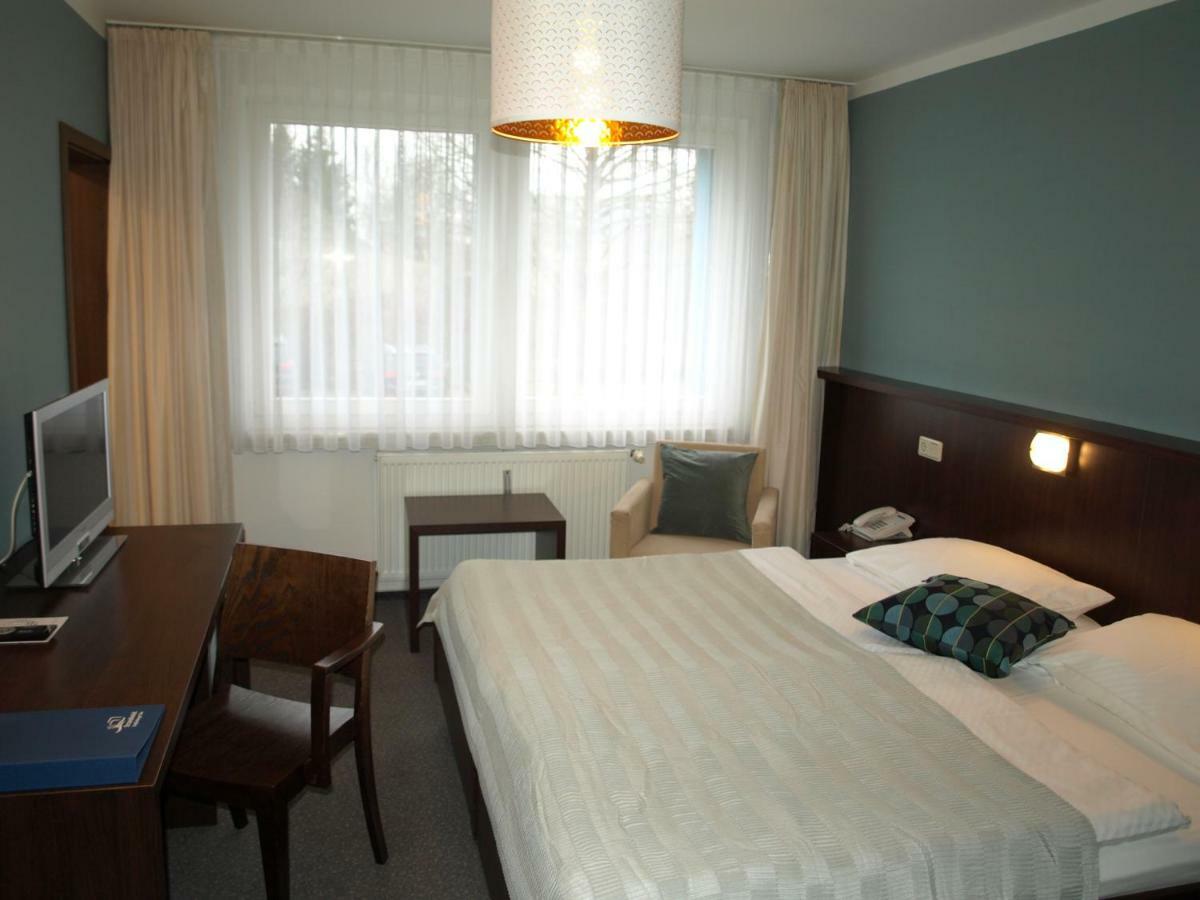 Strandhotel Senftenberger See Dış mekan fotoğraf